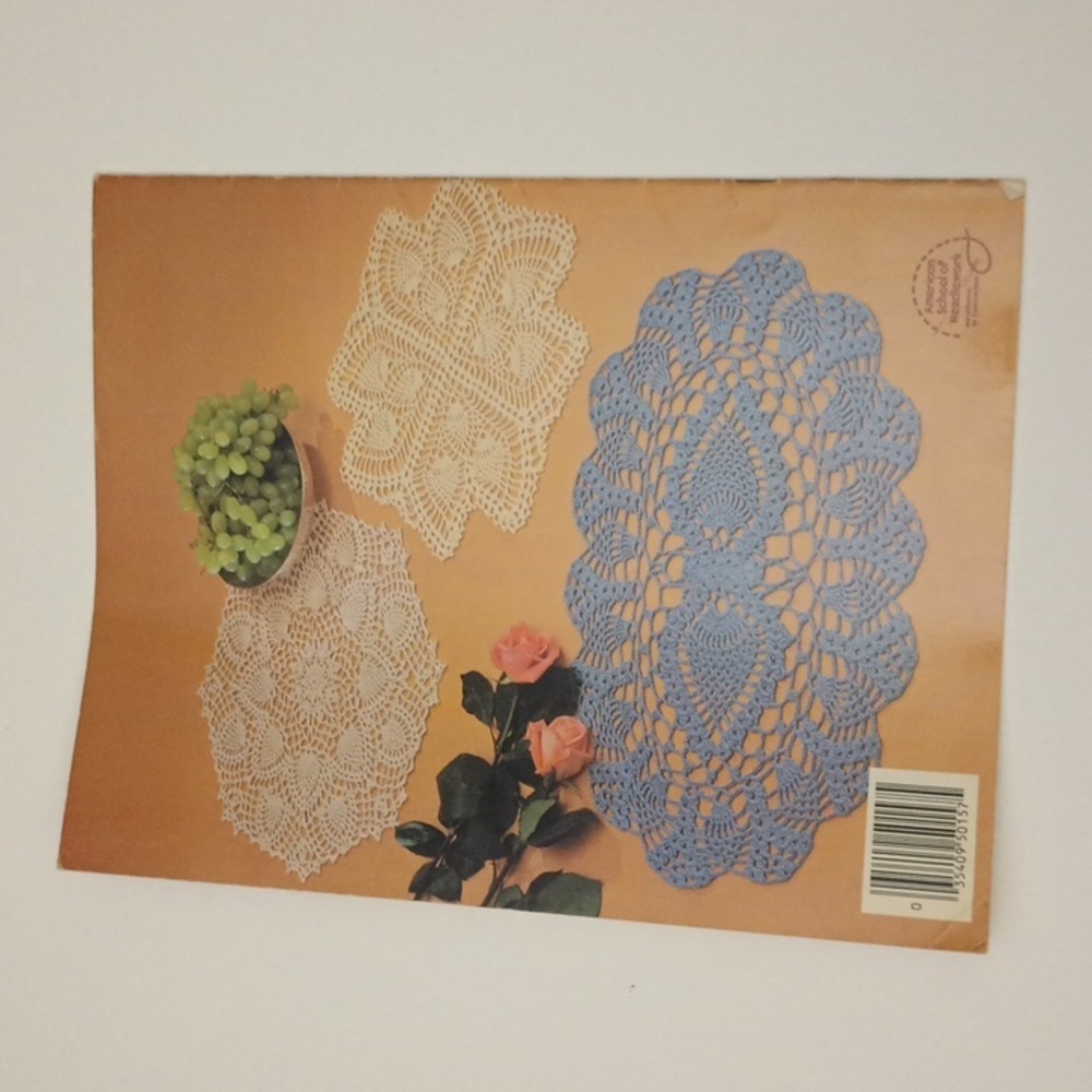 2/$15 Pineapple Crochet Favorites Book 1021 American School Of Needlework ©1982 - Picture 7 of 8